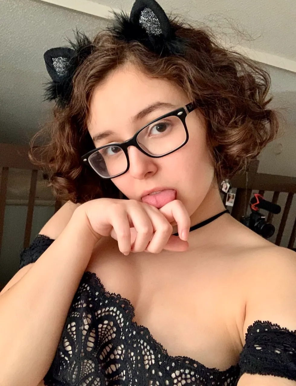 Hartford, Providence, Female Escorts - 252-266-2176