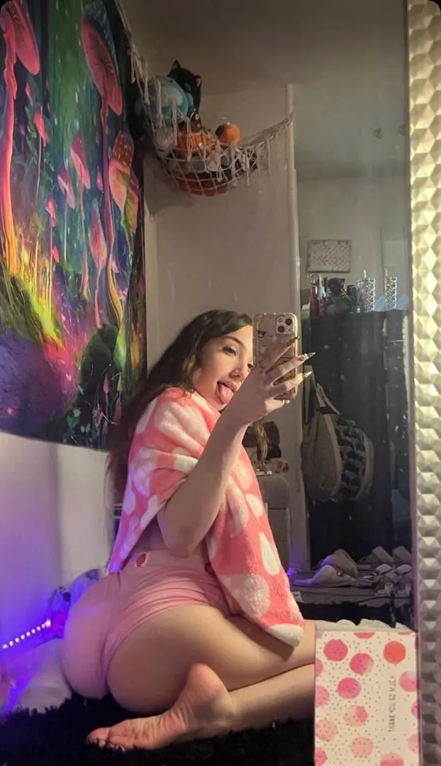 Nanaimo, Female Escorts - 513-233-1875