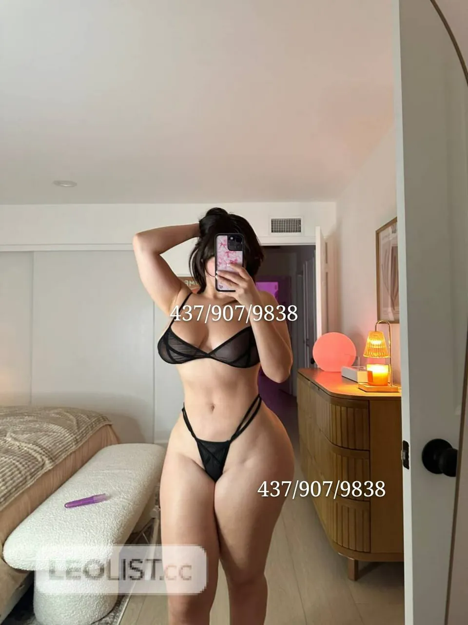 Kitchener, Female Escorts - 437-907-9838