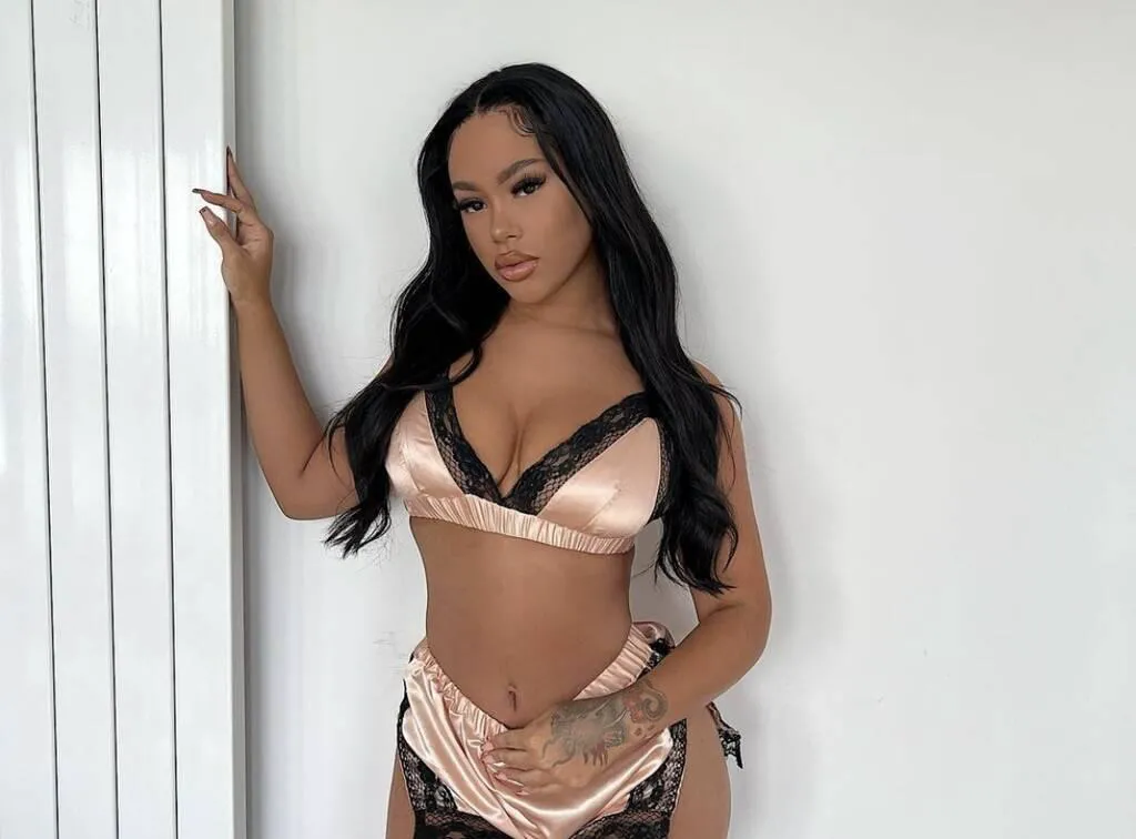 Exotic hot Latina party girl in town